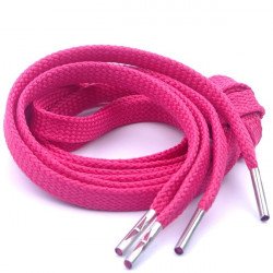 Плоские розовые шнурки с металлическими наконечниками
